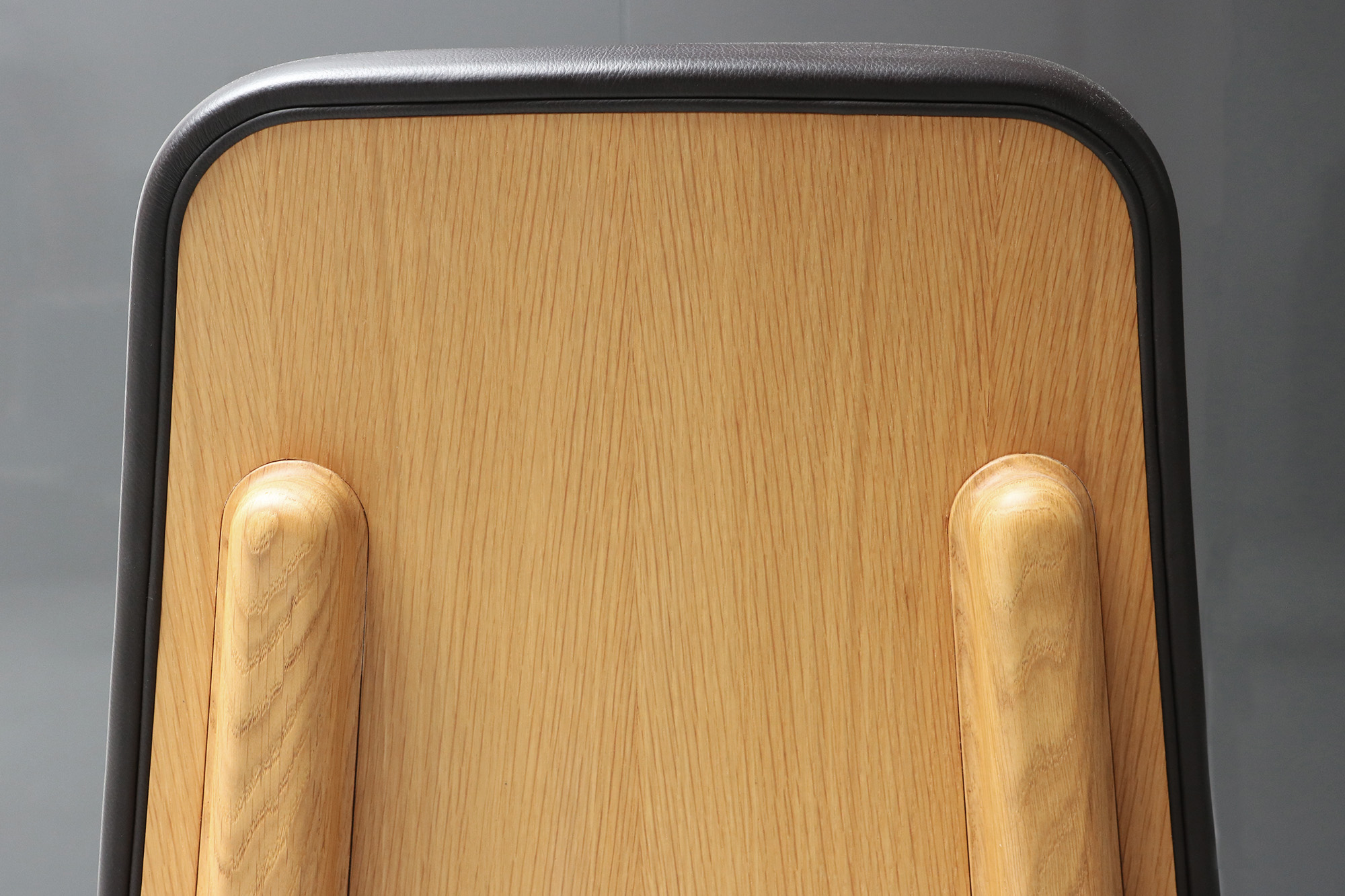 Qantas chair newson cappellini