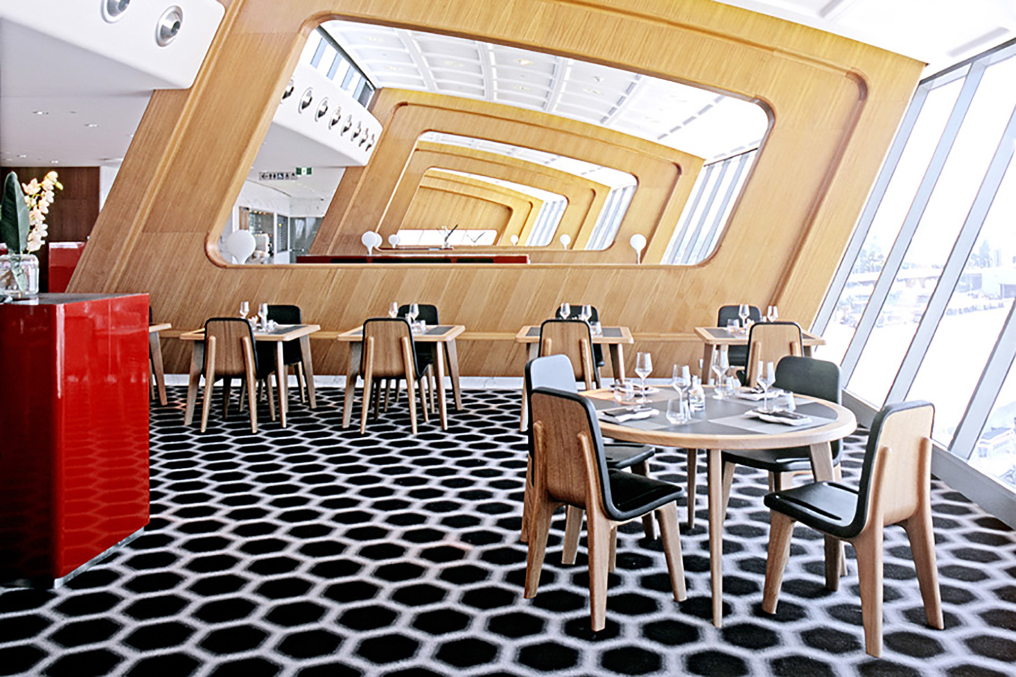 Qantas chair newson cappellini